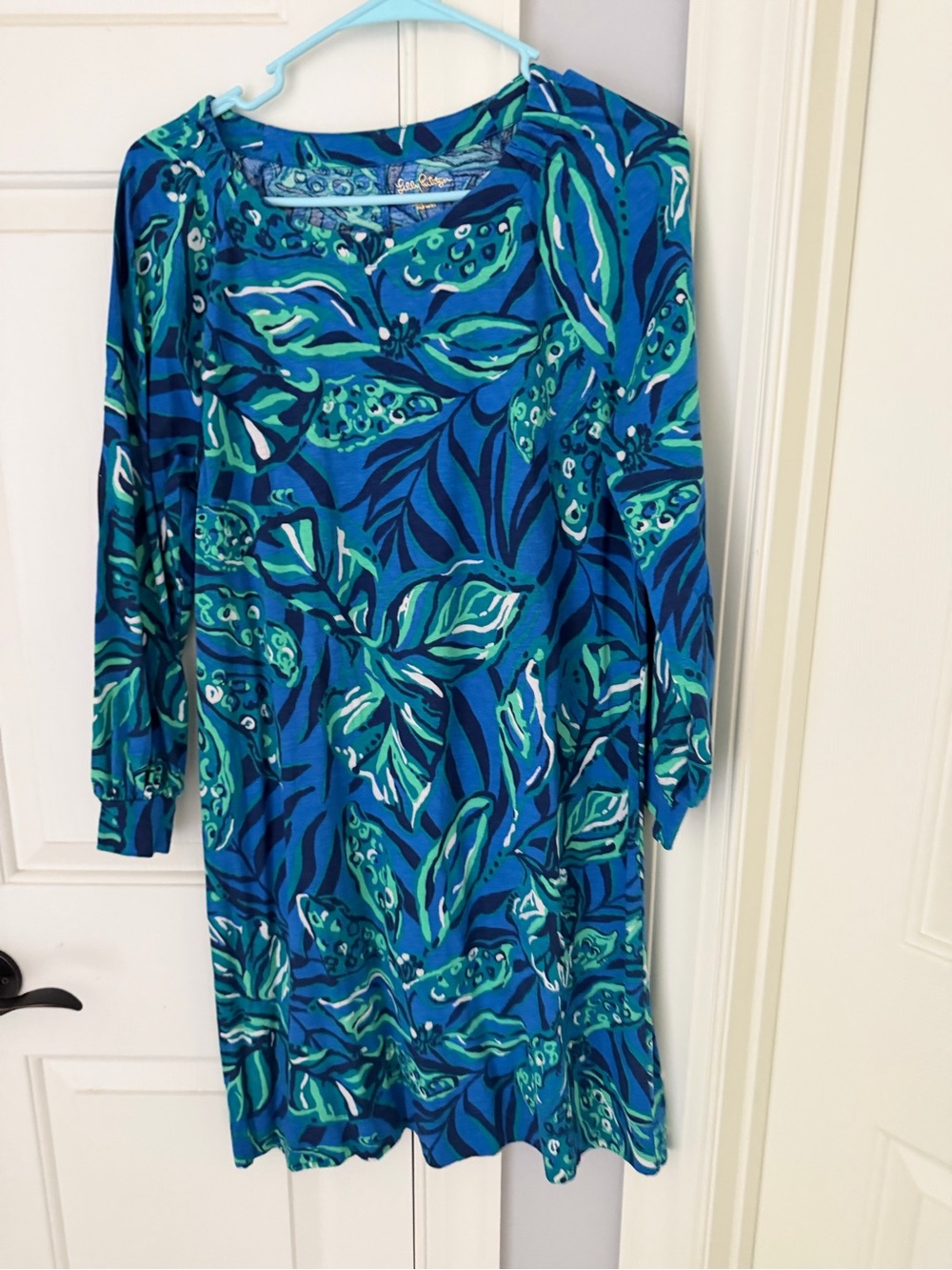 Lilly Pulitzer Blue & Teal Leaf-Print Long Sleeve Shift Dress